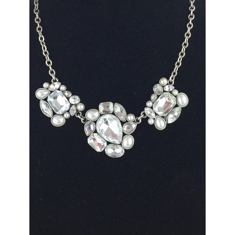 Aeo Fashion Jewelry Necklace Large Rhinestones Silver Toned Large Clunky